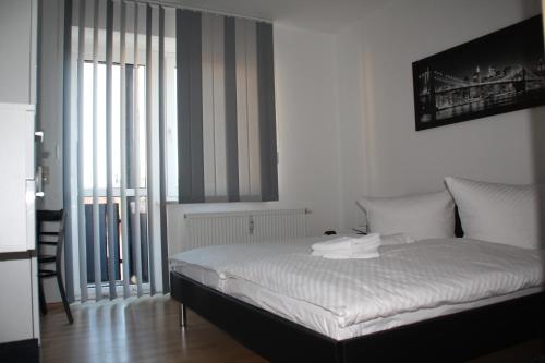 City-Hotel - image 6