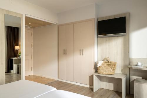 1 double bed