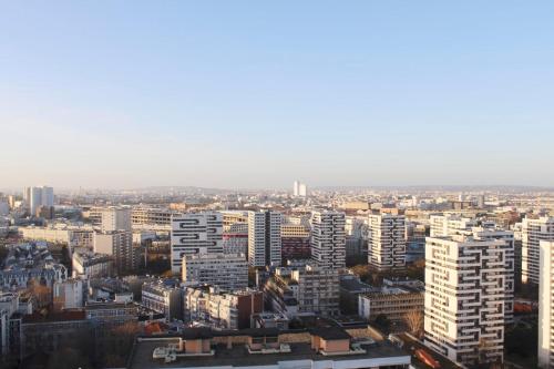 Apartment with stunning views in Paris - image 9