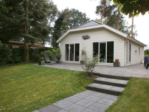 2 bedrooms, 4 beds