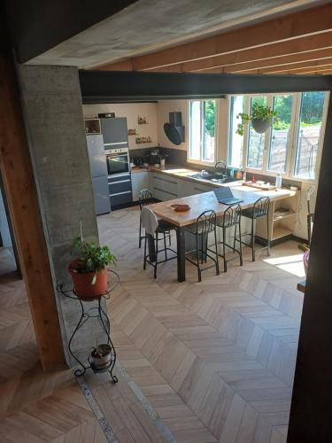 Grande maison proche du centre - Location saisonnière - Saint-Herblain
