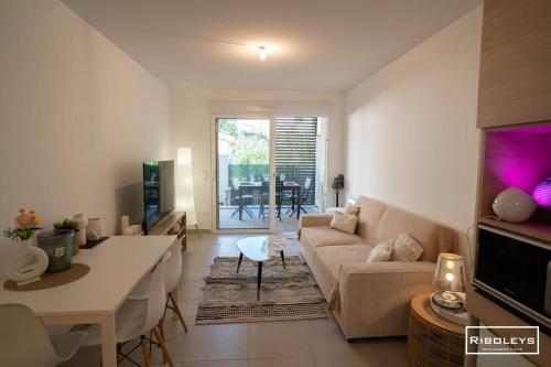 Riboleys - Grand T2 moderne à 100m de la mer - Location saisonnière - Vias