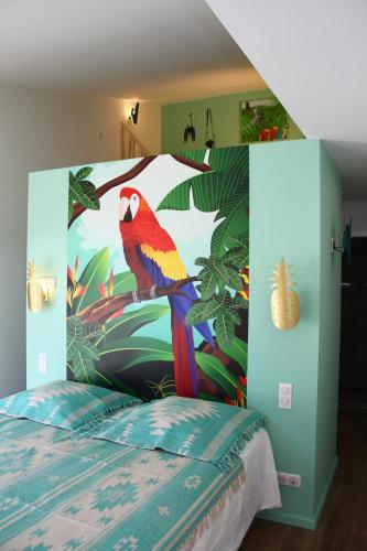 Triple room, pool view, 3 beds