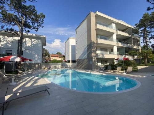 Family duplex with whirlpool and terrace