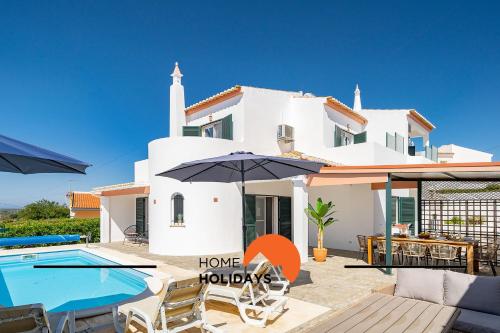 #245 Family Villa w Pool 5 Min to Zoomarine - image 3