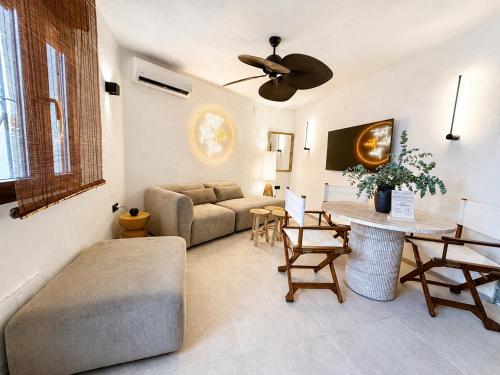 Recién reformado Tirititrán boutique a pie de playa