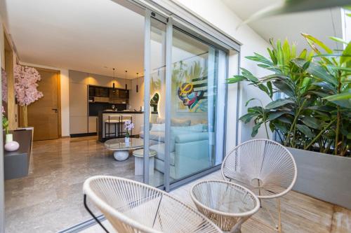 Anfa Superieur Premium Apartment Seaside, with Pool, Parking in 신디바드