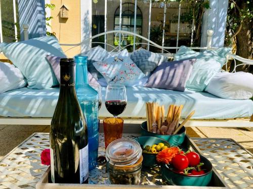 Viesnīcas āriene, Peaceful Retreat At The Foot Of Black Mountain in Caunes-Minervois