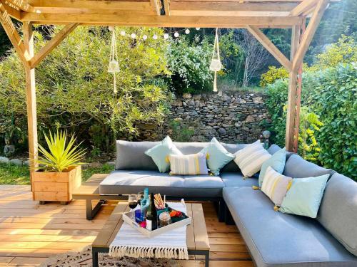 Viesnīcas āriene, Peaceful Retreat At The Foot Of Black Mountain in Caunes-Minervois