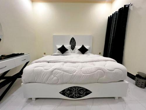 Step Inn Family Hotel Lahore – khách sạn tại Wapda Town