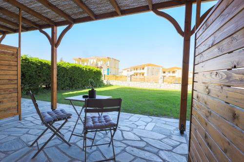 Nome Living - Άφυτος