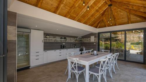 Iekārtas, Holiday Home Stari Dom Ivkosic by Villas Guide in Podbablje