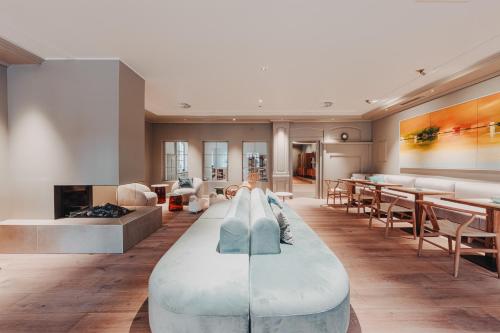 Restaurant, Tides Boutique Hotel in Norden