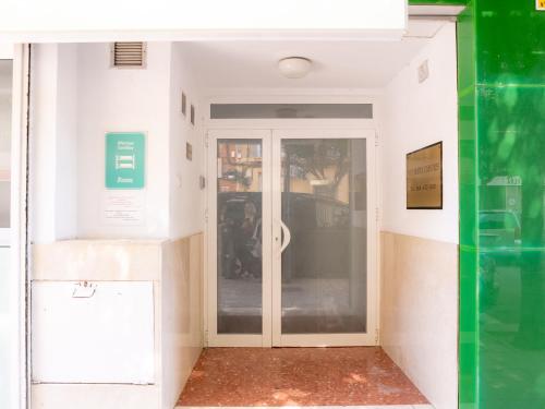 A szálláshely kívülről, just hostel capsules in Alicante