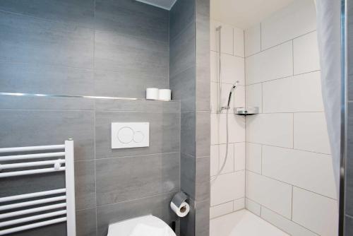 HITrental Old Town Apartments - image 9