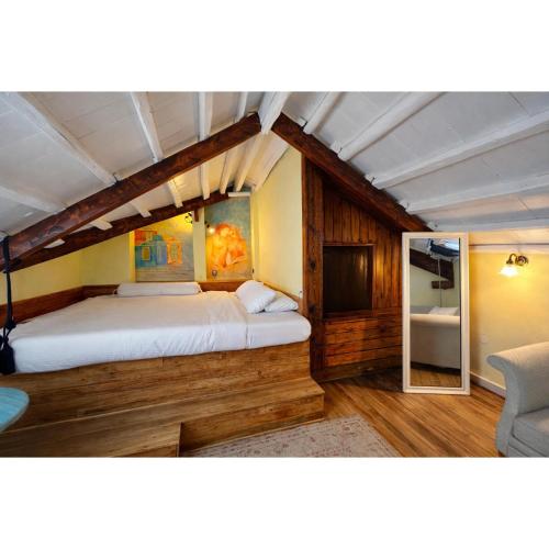 1 queen bed