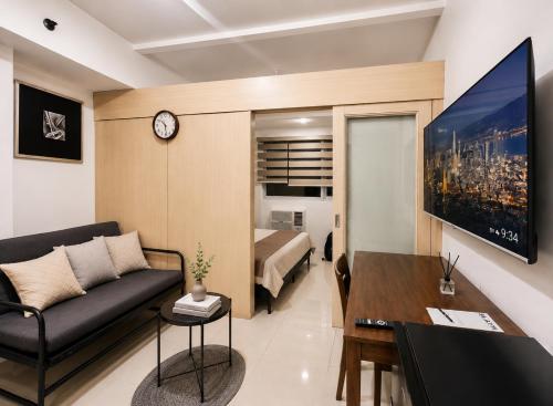 Chill staycation near Ateneo, UP & Maginhawa eats, Manila
