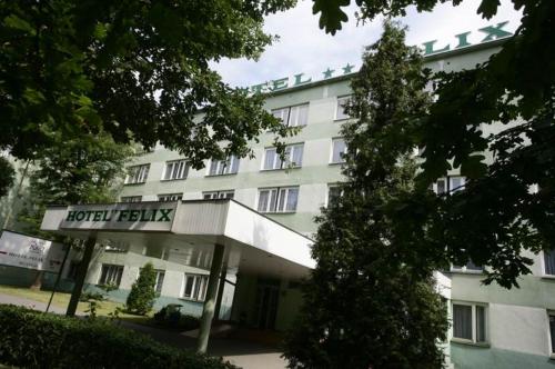 Hotel Felix - image 2