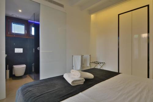 Lonja Suites Apartments - image 11