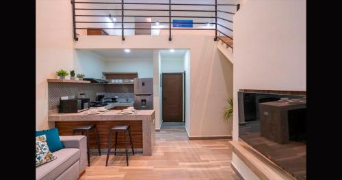 Santa Cruz Suites