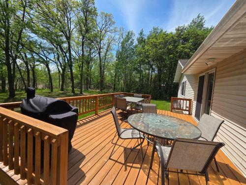 The Gathering House by Otter Tail Lake in Batlleika (MN)