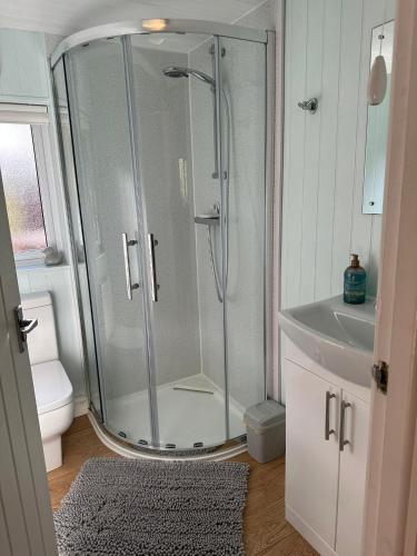 Owls House - Lodge with hot tub- Lake District 5