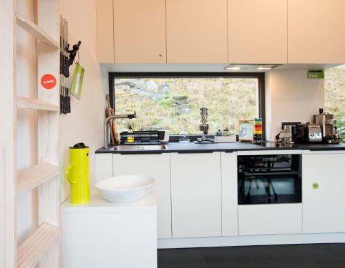 廚房, Wellness Design-Ferienhaus mit Sauna & Kamin - Eifel in 伊梅拉特