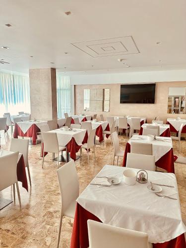 餐廳, 普拉亞酒店 (Hotel Playa) in 比比翁