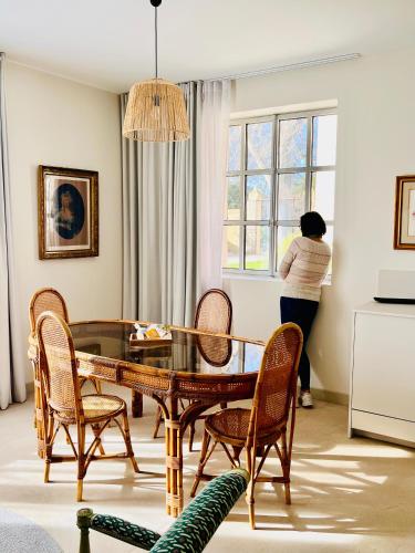 Château de la Piscine - Appartements dans le Mas au coeur d'un grand parc arboré (Chateau de la Piscine - Appartements dans le Mas au coeur d'un grand parc arbore) in Les Cevennes