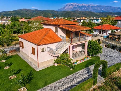 Villa Nano