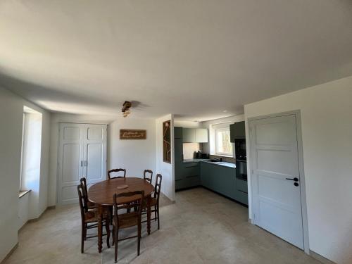 Gîte pleine nature proche Le Pal, Thermes Bourbon (Gite pleine nature proche Le Pal, Thermes Bourbon) in Bourbon-Lancy