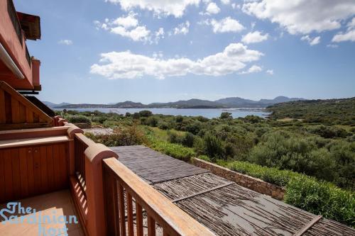 VerHouse - Sea view and Free parking in Marina Di Portisco