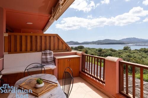 VerHouse - Sea view and Free parking in Marina Di Portisco