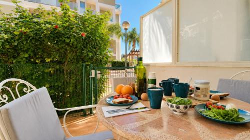 Blue Dream by Edeal HOMES in Santa Paula