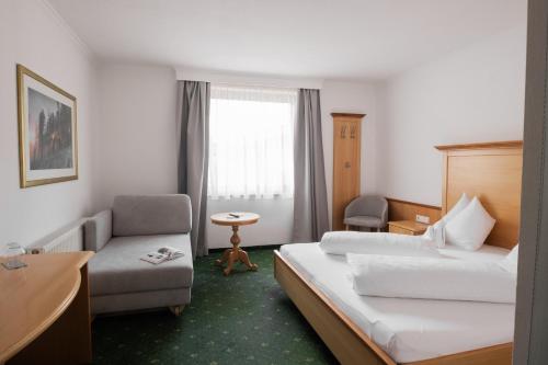 Hotel Martini Kaprun including free parking and Zell am See-Kaprun summer card in Kaprun