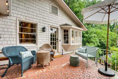 Pet-Friendly Charmer w/ Patios & Garden in Tryon! in Traiona (NC)