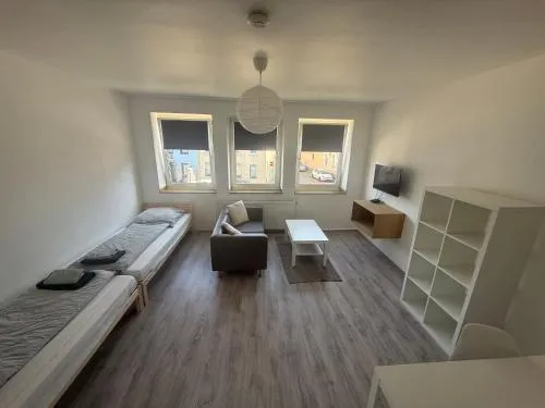 EMAS 3 Wohnung mit 2 Einzelbetten, Küche, WLAN, TV in Krefeld, Deutschland