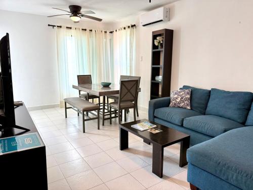 SUNNYSIDE 3 BDR with pool & wifi by Casa Paraíso