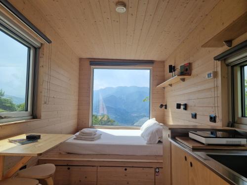 Tra montagne verdi e acque azzurre in Val d'Arzino in Vito dʼAsio
