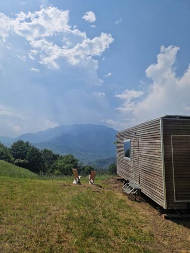 Tra montagne verdi e acque azzurre in Val d'Arzino in Vito dʼAsio
