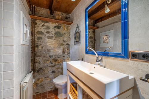 Can Cirili Rustic Romantic apartment for couples or family events in Bordils