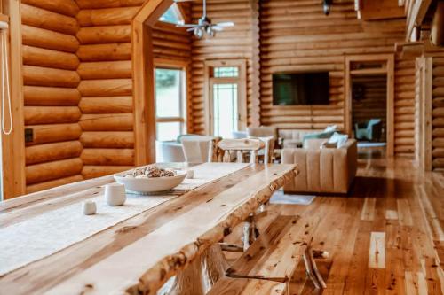 Apple Pie Lodge - Modern Luxury in קורנליה