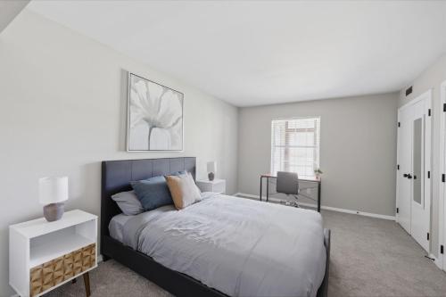 Cozy modern apartment at The Domain in Raleigh – khách sạn tại Bắc Raleigh