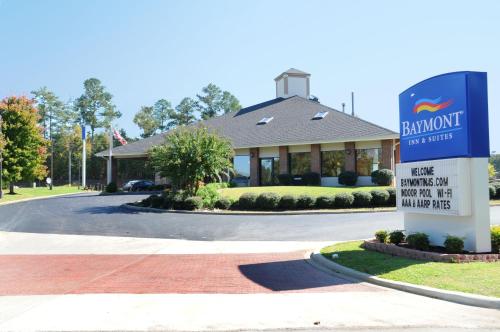 Baymont by Wyndham LaGrange - image 2