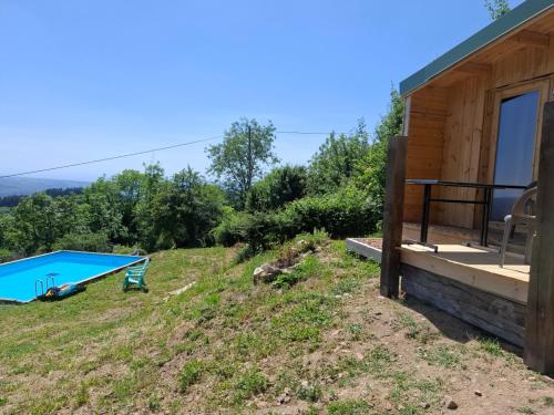 Cedre bleu in La Clayette