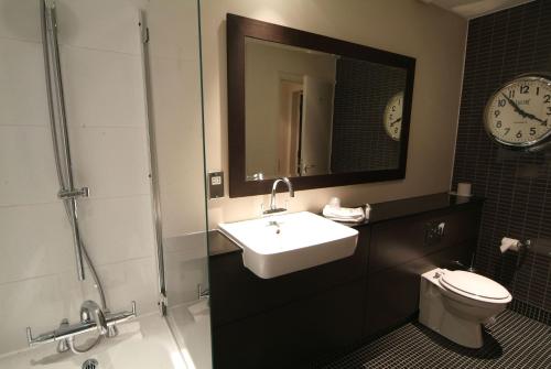Denham Grove - image 3
