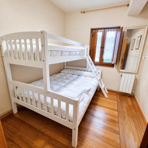 Apartamentos La Gloria - image 23