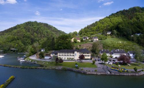 Gasthof - Landhotel Ernst