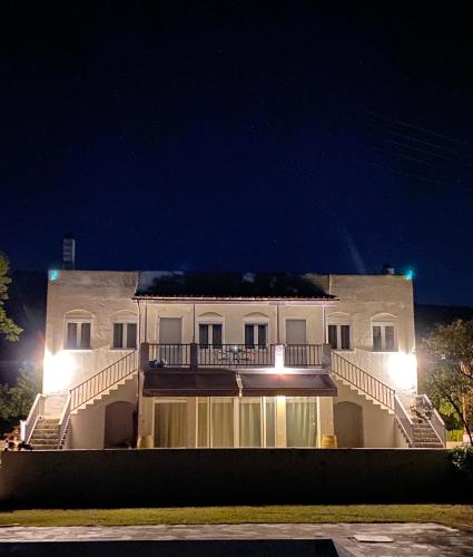 The V suites of Aegina - Σαρωνικός κόλπος
