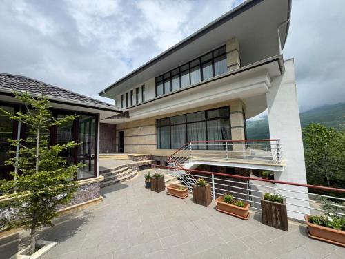 Panoramic Mountains Hotel Guba in Qırızdəhnə